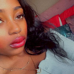 Aubreyy😍💦 photo