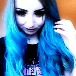 Sapphire: Blue Hair, Demon Eyes and Punk Rock Style