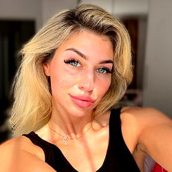 Anysa - A Nearby OnlyFans Model