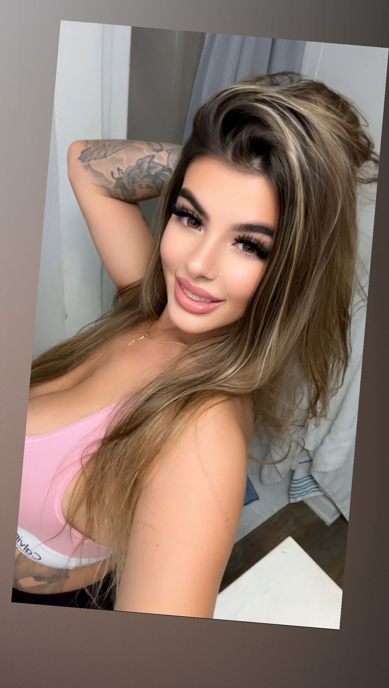 Ashton Free 💦😈🍒 photo