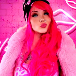 Model Kristin from Michigan: A Photoshoot