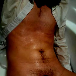 U58019343 Model Photo