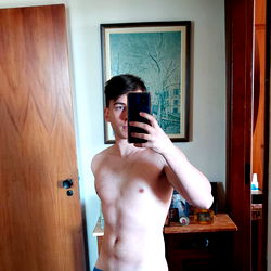 André Cruz - Fitness Model Showcasing Abs and Chest