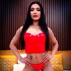 InnesBella: Model's Photoshoot in Hotel Suite