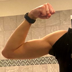 Adrian Aloneto photo