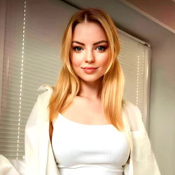 Next Door Model Mary Moor VIP