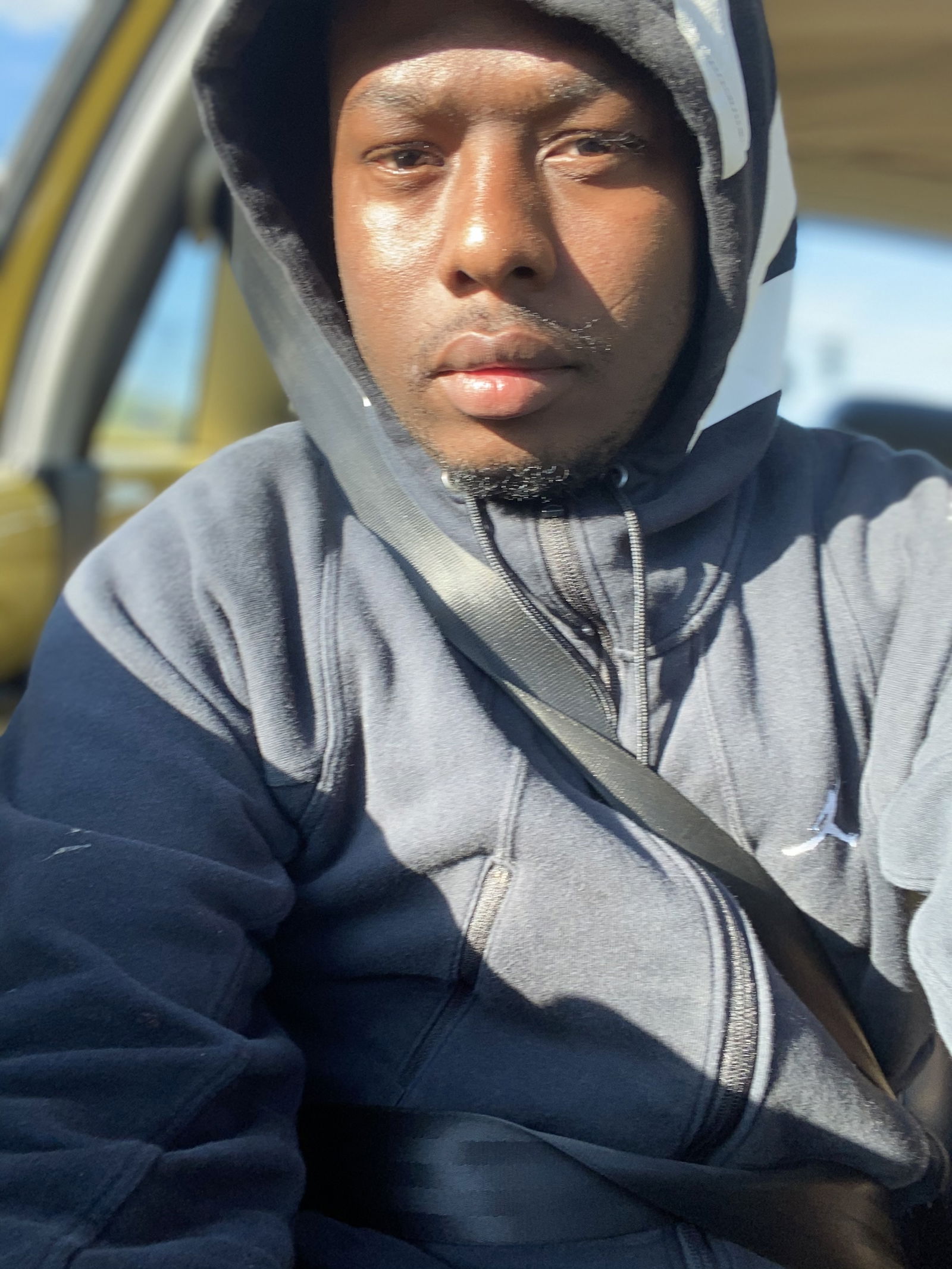 AlexzanderHall photo