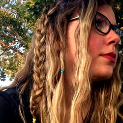 Alexxxthorn_free photo