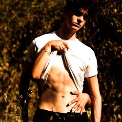 Yo, a Model from Viña del Mar