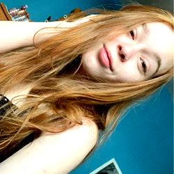 Onlyfans Model Alienbaybee, Young Woman with Long Hair, Selfie