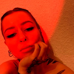 OnlyFans Model Devon ✨ - Berlin Photoshoot