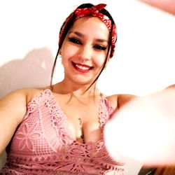 OnlyFans Model Luz from Buenos Aires