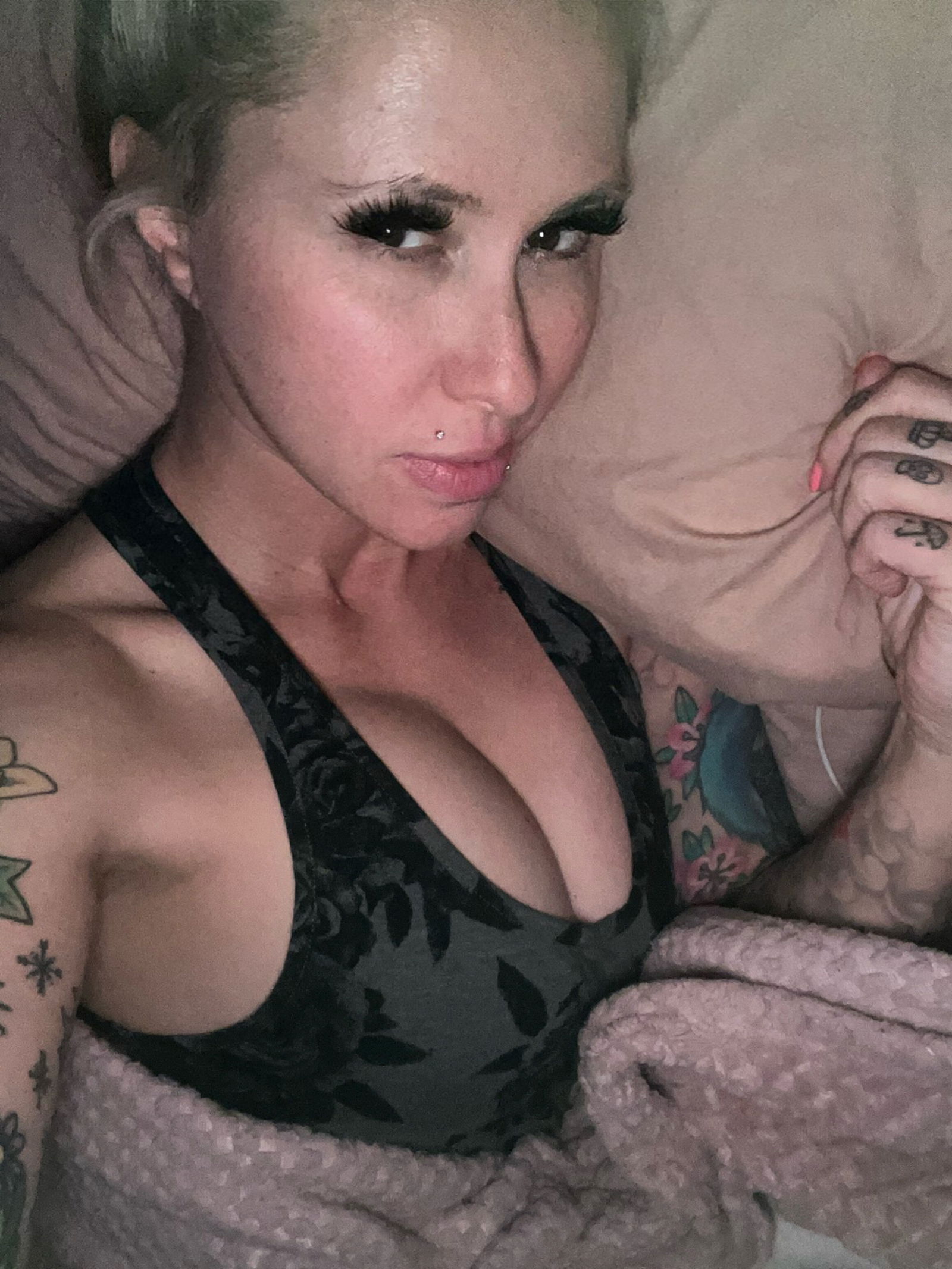 Nikki Kristina photo