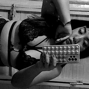 Mia Shadai ๐ฅต๐ฅ photo