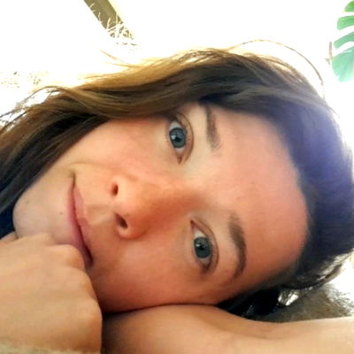 Beeboo.Girl - The Enchanting French Beauty from Torcy