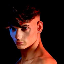 Justelvedin Model Photo with Blue and Red Background