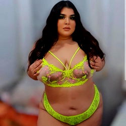 Laposinoe in Green Lingerie