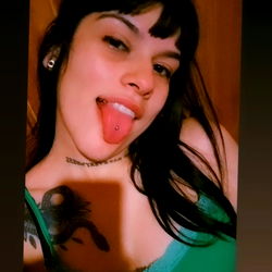 OnlyFans Model QUEEN BAD