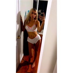 Kelley in Lingerie, Model Photo