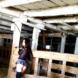 Model in Barn - OnlyFans