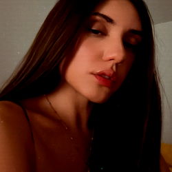 Serene Actress Alexandria