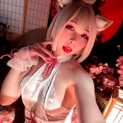 Onlyfans model AmyMiiza in a themed photoshoot