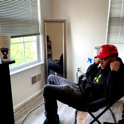 A Moneymoney Model's Casual Living Space