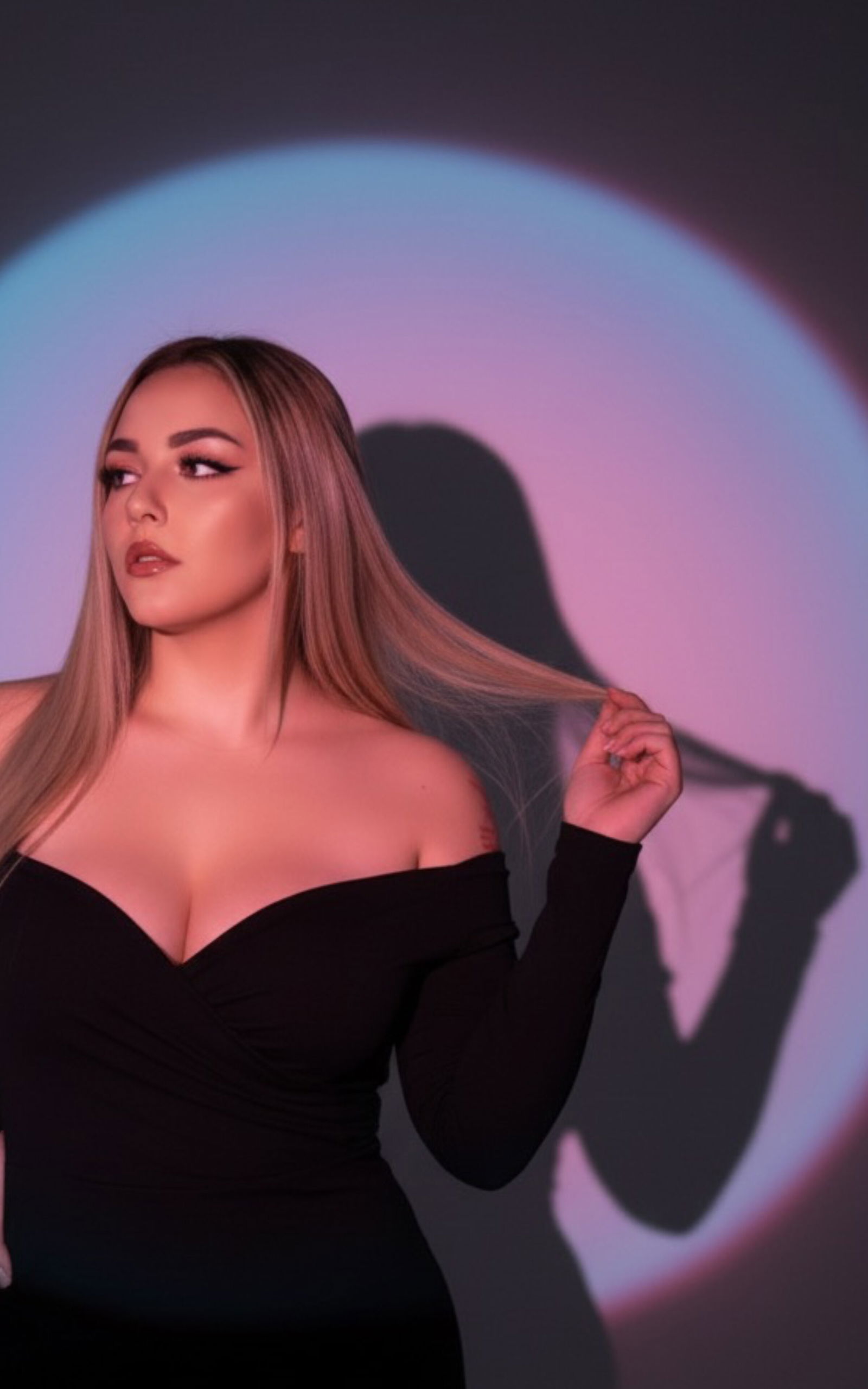 𝓐𝓷𝓭𝔂 𝓛𝔂𝓷𝓷 photo