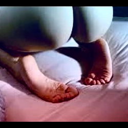 Alyssa Feet's Model Photo - Adult Content