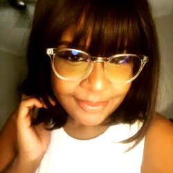 Zen: A Fashionable Australian Model with a Chic Look