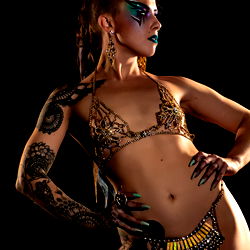 Sophie Shapeless - Burlesque Performance