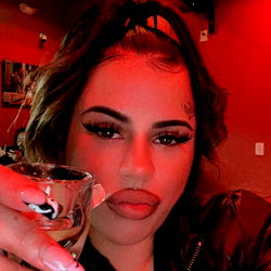 Chloe Blaze: Breathtaking beauty captures a moment of joy at the bar