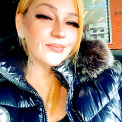 Ashley Krush: A Chicago Model