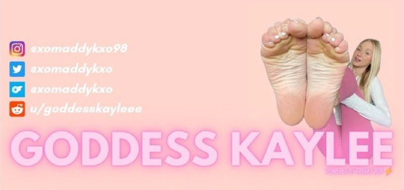 Goddess Kaylee💫👼🏼🍯✨👣 photo