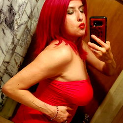 Nina Flores' Model Photo on OnlyFans