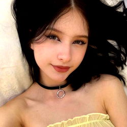 Sexy Amber Model: Elegant OnlyFans Content for Fans