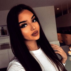 Avery's Glamorous Shoot