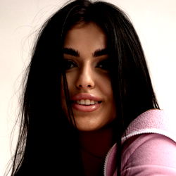 Aliia - 🍑 Your heart