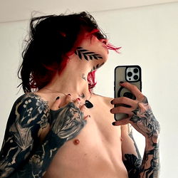 Andrew, a Bogotan OnlyFans Model with Tattoos and Piercings