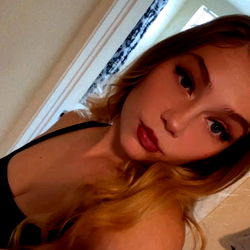 Little Miss Throat Goat 🫦, USA