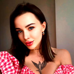 Britney Sparkles: Glamourous Model Poses for Portrait