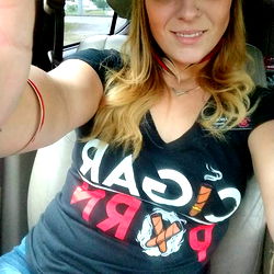 Momma Tootsies photo