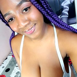 Exotic Colombian Model 🍒 Angie