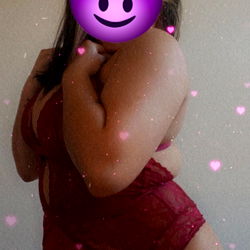 OnlyFans Model Nicol: Red Swimsuit