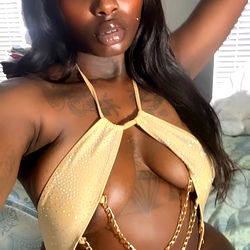 BlaqRuby: Sensual Dallas Model in Chic Outfit