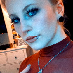 Fashionable Avisanna in a Blue Gown