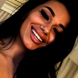 Athena✨ from SinCity - Model Photo