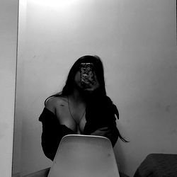 Annie Brand in a Model Photo