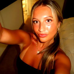 Audi's Playful Selfie