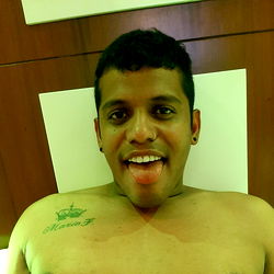 Alberth Uzcategui - Playful Model Pose